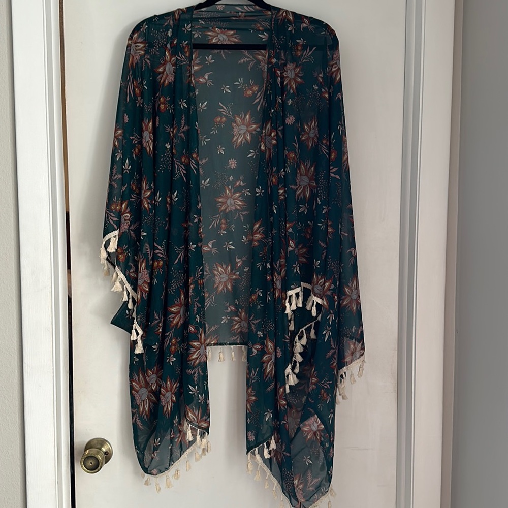 Tasseled kimono